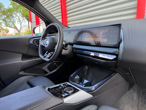 Used 2025 BMW X3 xDrive30i w/ Premium Package image 27