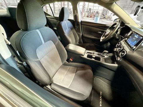Used 2024 Nissan Sentra SV FWD image 22