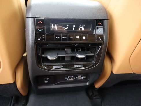 Used 2023 Jeep Grand Cherokee Summit w/ Adv Protech Group IV image 29