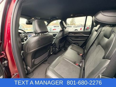 New 2026 Jeep Grand Cherokee Altitude AWD/4WD image 10