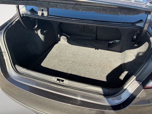 Used 2015 Chrysler 200 S image 18