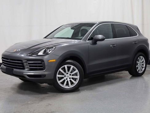 Used 2022 Porsche Cayenne image 1