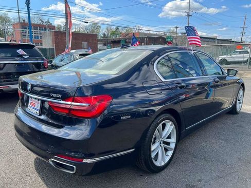 Used 2016 BMW 750i xDrive AWD/4WD image 11