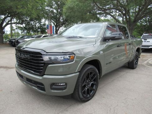 New 2026 RAM 1500 Laramie AWD/4WD image 3