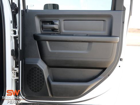 Used 2024 RAM 3500 Tradesman w/ Chrome Appearance Group image 11