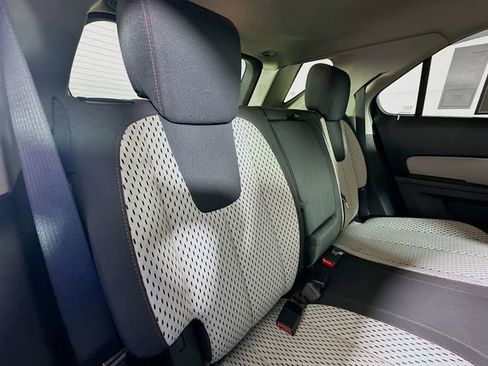 Used 2010 Chevrolet Equinox LS image 23