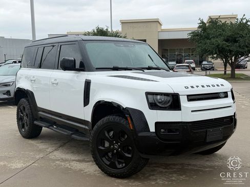 Used 2023 Land Rover Defender 110 X-Dynamic SE AWD/4WD image 1