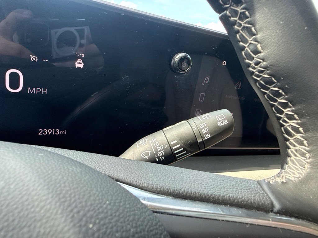 Used 2024 Buick Encore GX Avenir AWD/4WD image 18