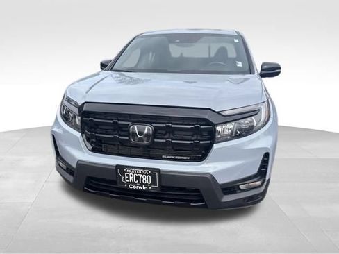 Used 2025 Honda Ridgeline Black Edition image 4