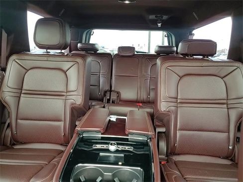 Used 2019 Lincoln Navigator L Black Label image 21