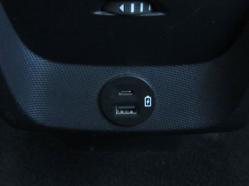 Used 2023 Ford Mustang Mach-E Premium image 32