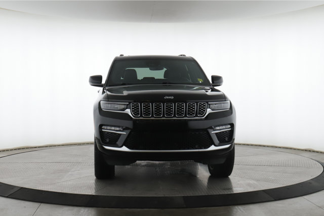 Used 2025 Jeep Grand Cherokee Summit AWD/4WD image 12
