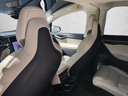 Used 2017 Tesla Model X 90D AWD/4WD image 17