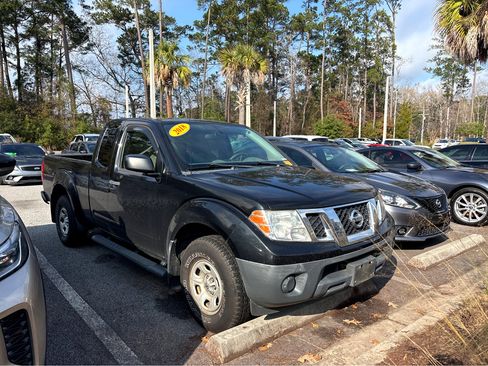 Used 2018 Nissan Frontier S image 21