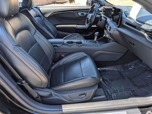 Used 2025 Ford Mustang Premium image 28
