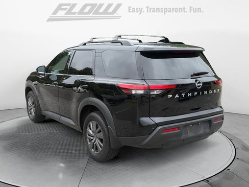 Certified 2025 Nissan Pathfinder SV FWD image 5