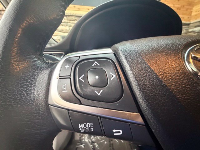 Used 2016 Toyota Camry XLE w/ Moonroof Package FWD image 28
