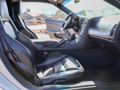 Used 2010 Chevrolet Corvette Coupe w/ 1LT image 26