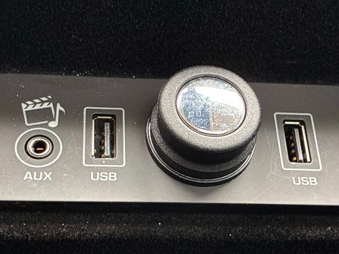 Used 2015 Land Rover Range Rover HSE AWD/4WD image 39