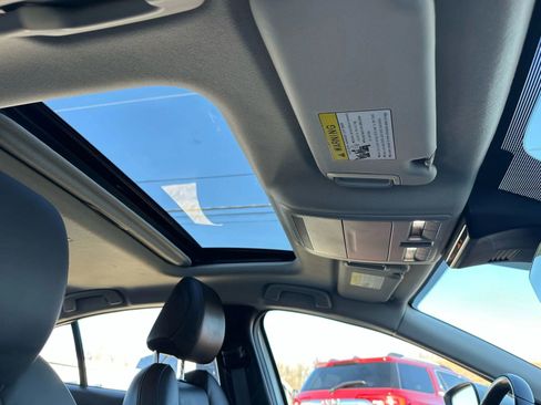 Used 2022 MAZDA MAZDA3 s FWD image 42