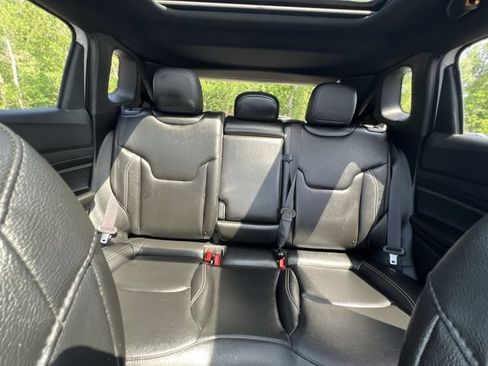 Used 2024 Jeep Compass Limited w/ High Altitude Package AWD/4WD image 14