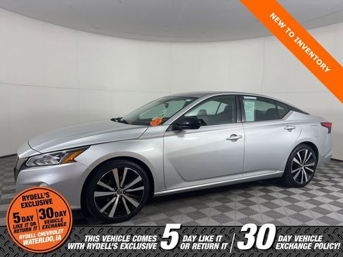 Used 2021 Nissan Altima 2.5 SR image 10