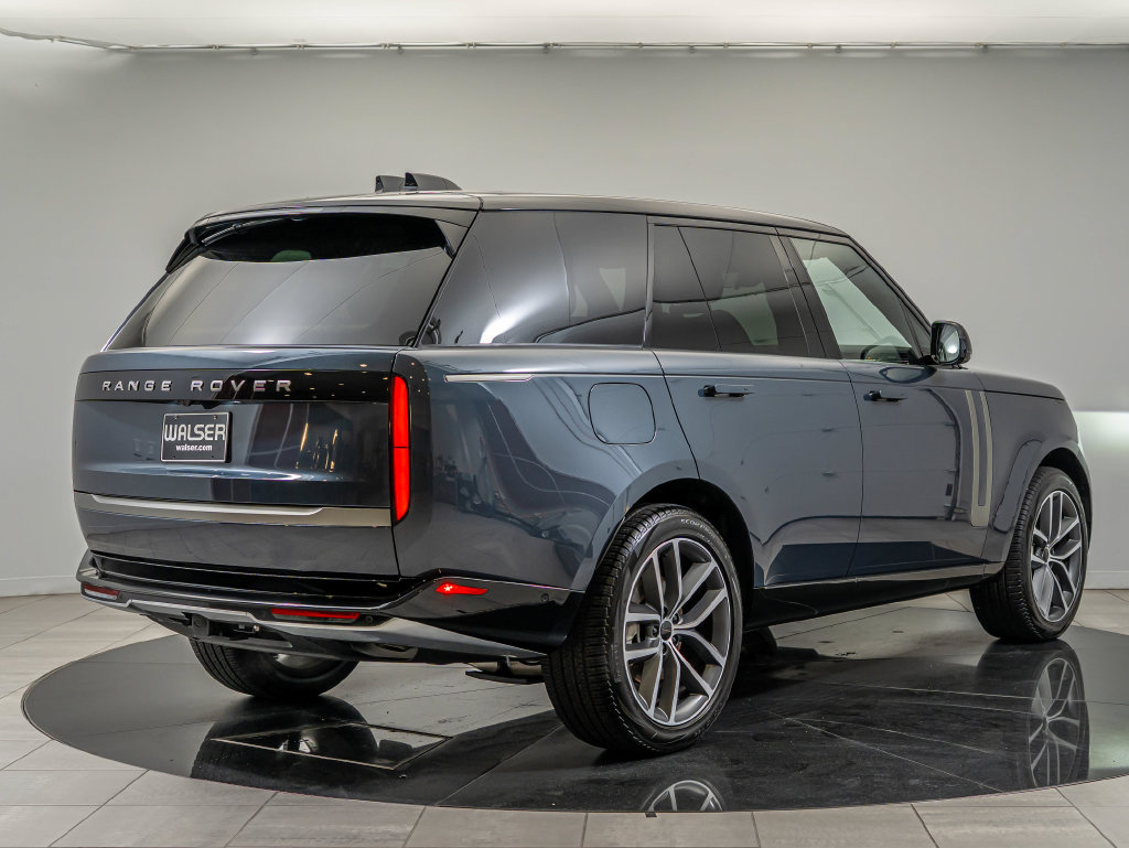 Used 2026 Land Rover Range Rover SE AWD/4WD image 5
