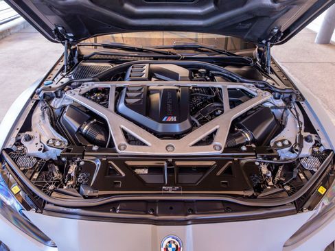 Used 2023 BMW M4 CSL RWD image 22