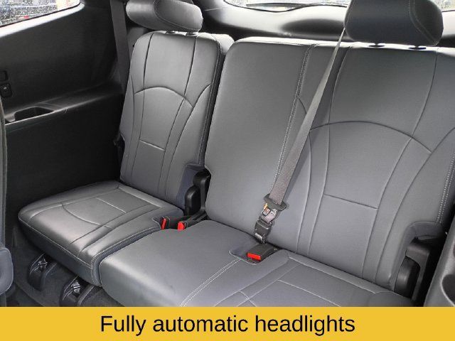 Used 2024 Buick Enclave Essence w/ Technology Package AWD/4WD image 20