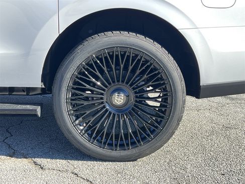 New 2025 Ford Expedition Max Platinum w/ Platinum Ultimate Package image 39