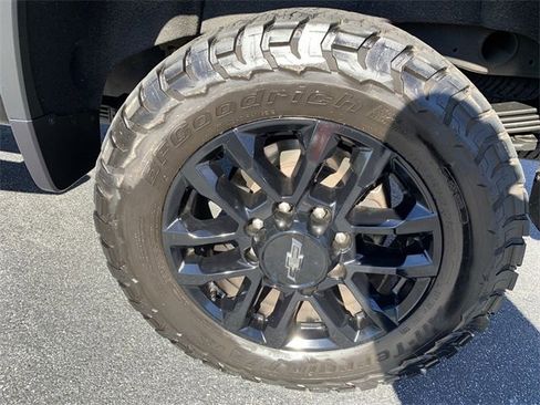 Used 2025 Chevrolet Silverado 2500 LT w/ Trail Boss Package image 34