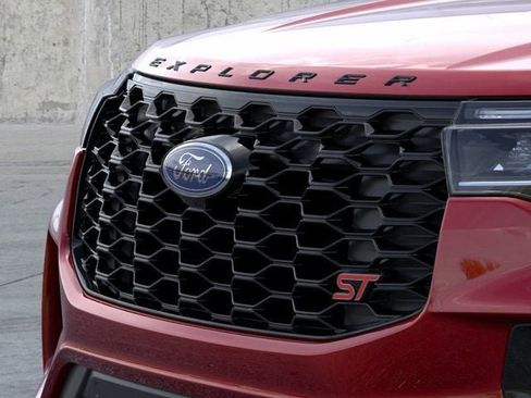 New 2025 Ford Explorer ST image 17