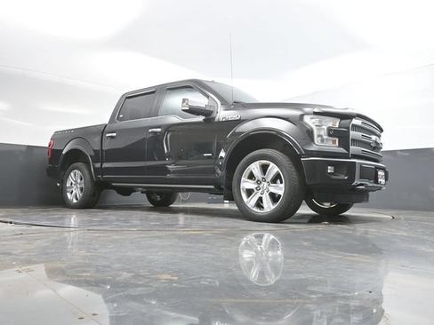 Used 2015 Ford F150 Platinum w/ Equipment Group 701A Luxury AWD/4WD image 47