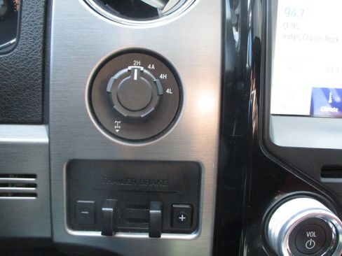 Used 2013 Ford F150 Limited image 26