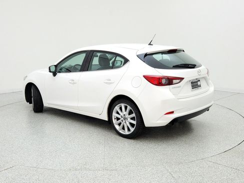 Used 2017 MAZDA MAZDA3 Touring image 7