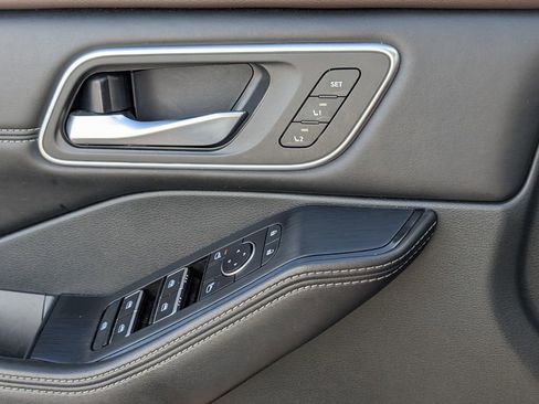 Used 2021 Nissan Rogue SL image 29