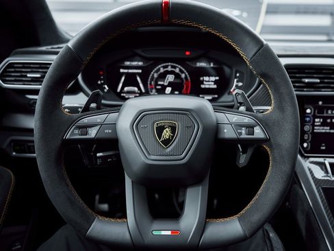 Used 2024 Lamborghini Urus Performante image 66