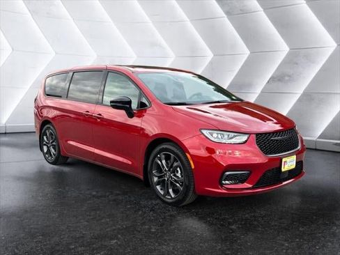 New 2026 Chrysler Pacifica Select image 24