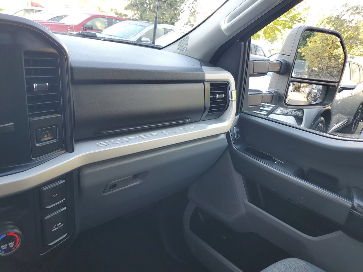 Used 2025 Ford F250 XLT AWD/4WD image 26