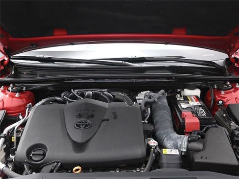 Used 2023 Toyota Camry XLE w/ Navigation Package image 10