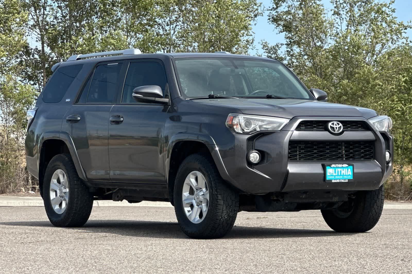 Used 2017 Toyota 4Runner SR5 Premium AWD/4WD image 9