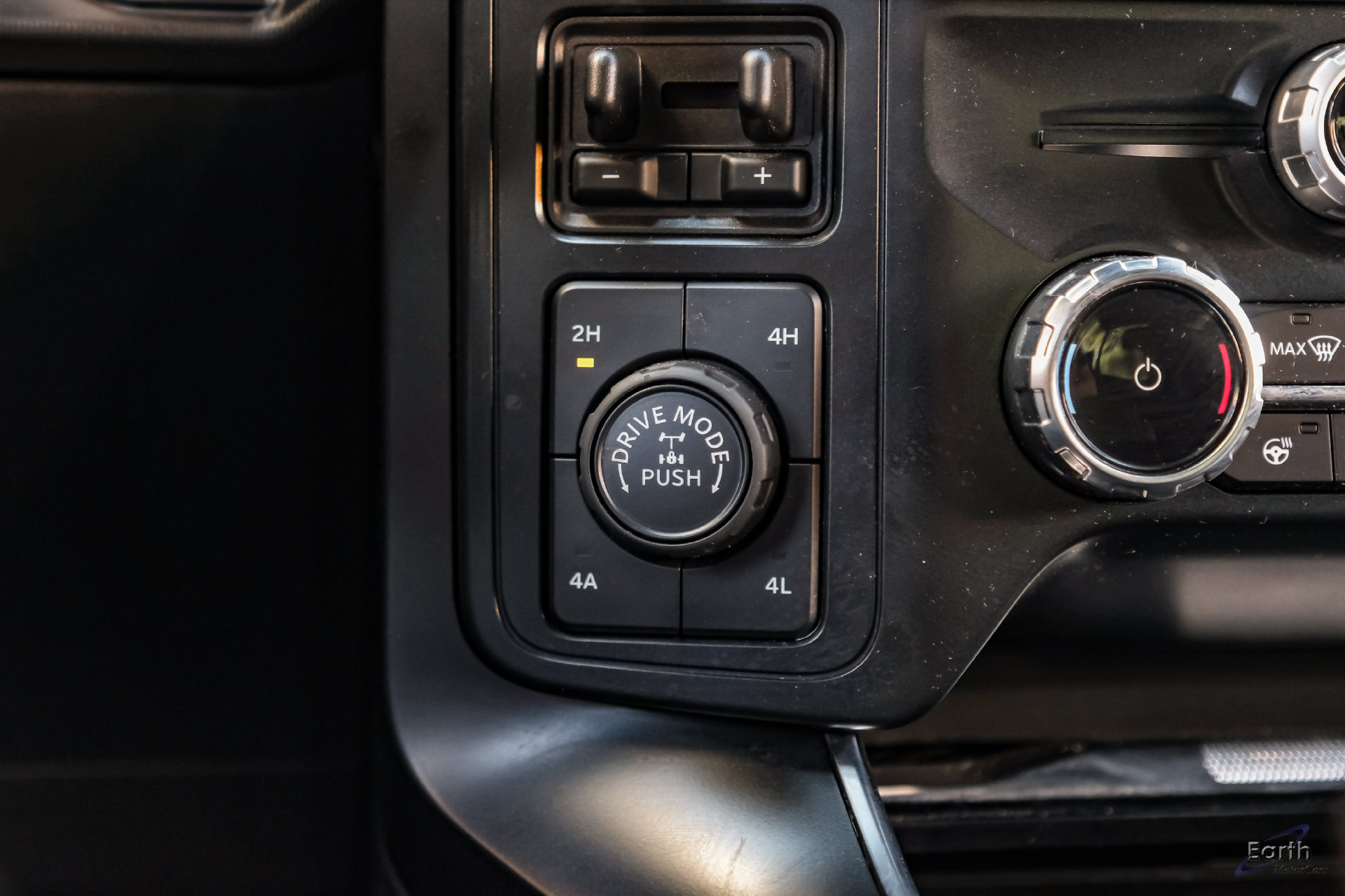 Used 2025 Ford F150 Raptor AWD/4WD image 70