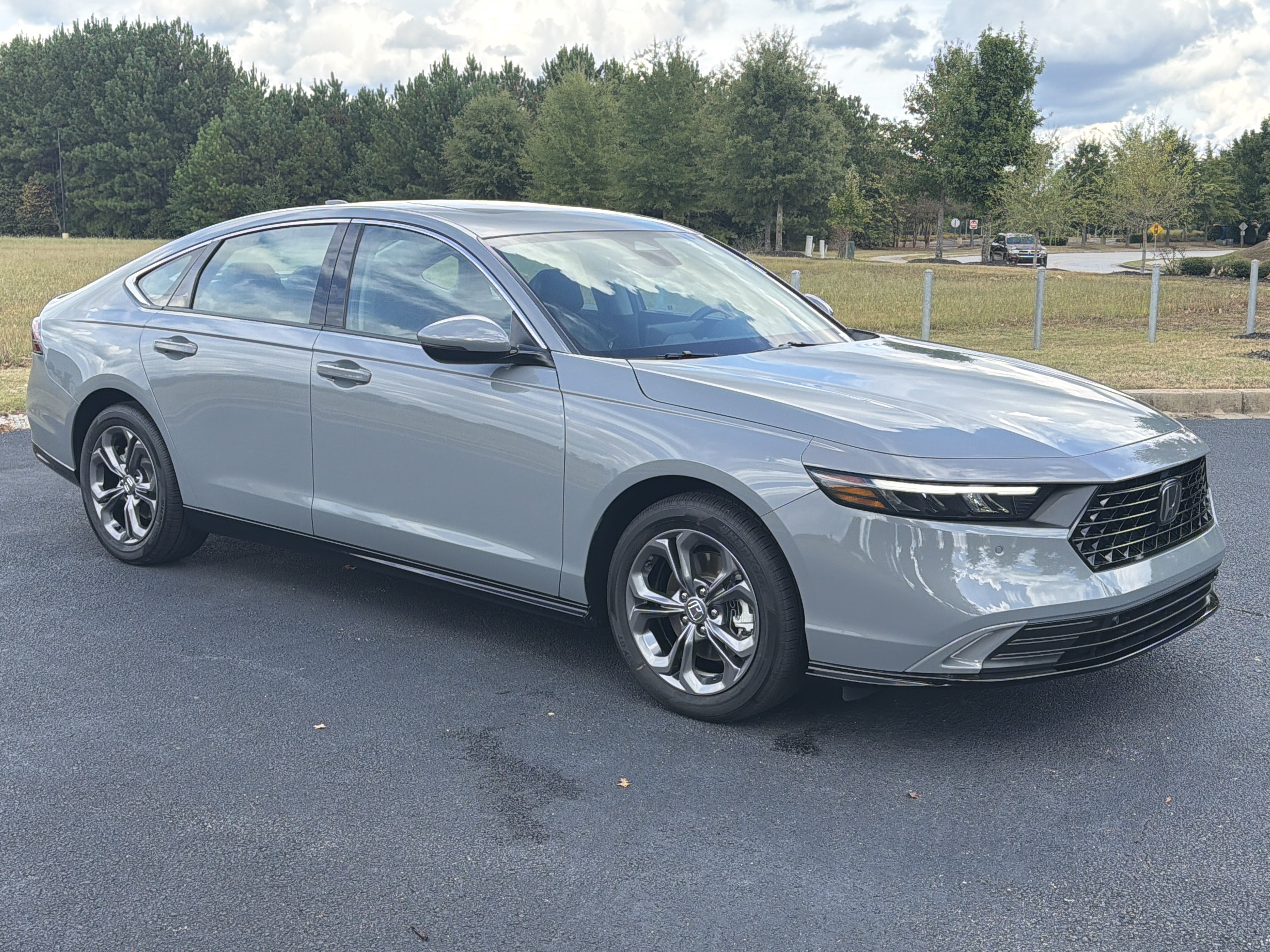 Certified 2026 Honda Accord EX-L image 2