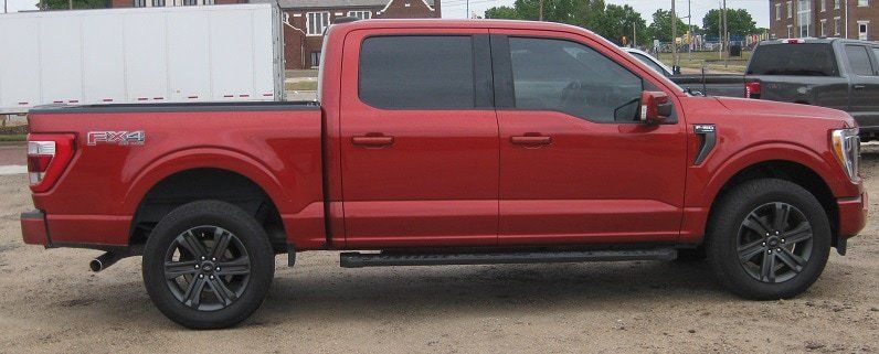 Used 2023 Ford F150 Lariat AWD/4WD image 7