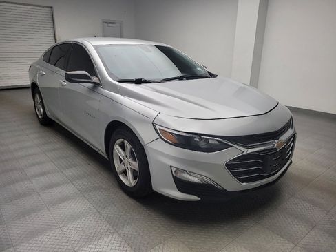 Used 2021 Chevrolet Malibu LS FWD image 13