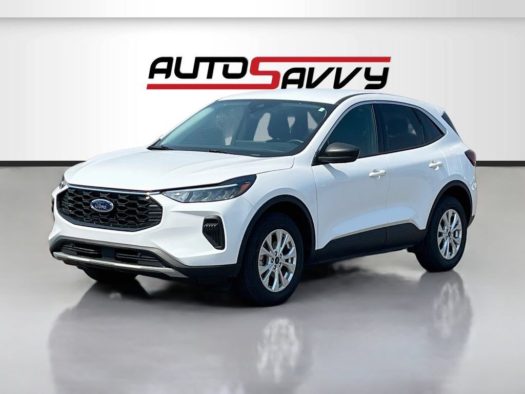 Used 2024 Ford Escape Active w/ Tech Pack #1 AWD/4WD image 3