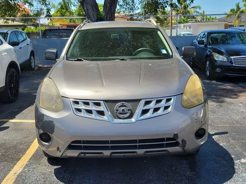 Used 2015 Nissan Rogue S FWD image 2