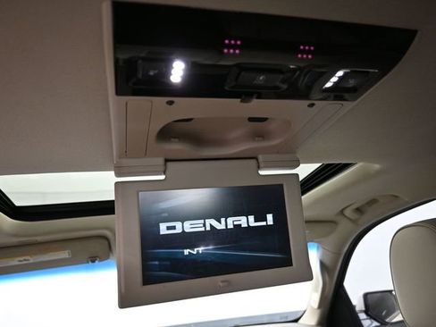 Used 2019 GMC Yukon Denali w/ Denali Ultimate Package image 27