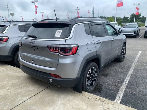 Used 2022 Jeep Compass Limited AWD/4WD image 3