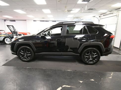 Used 2024 Toyota RAV4 Adventure AWD/4WD image 4